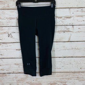 Under armour black cropped leggings